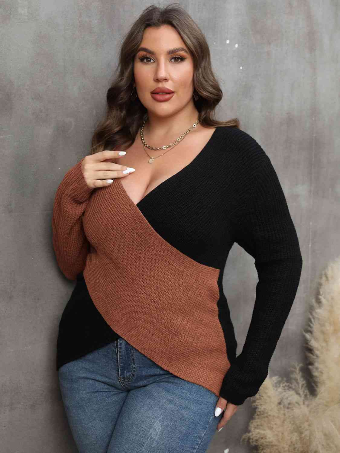 Chic Two-Tone Plus Size Sweater
